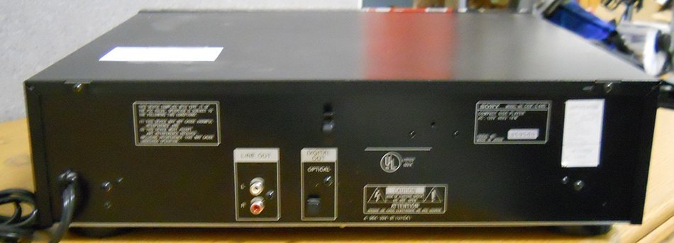 Sony CDP-C445 Compact Disc Player 5 Disc Changer N3