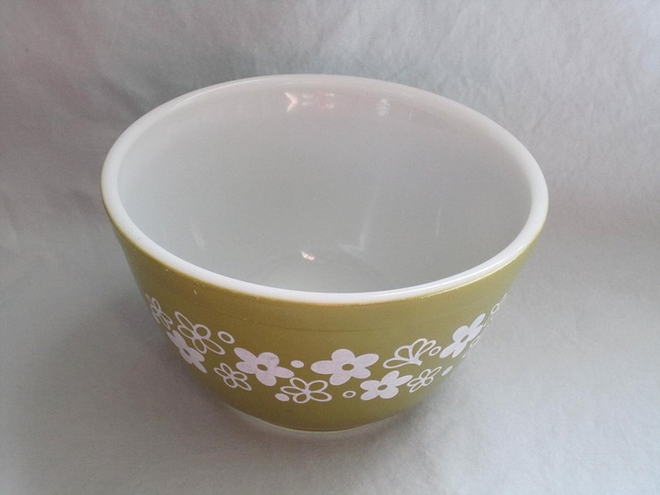 Vintage 1970's Pyrex " Spring Blossom" Green Mixing Nesting Batter Bowl - 1.5 Pint #401 N3