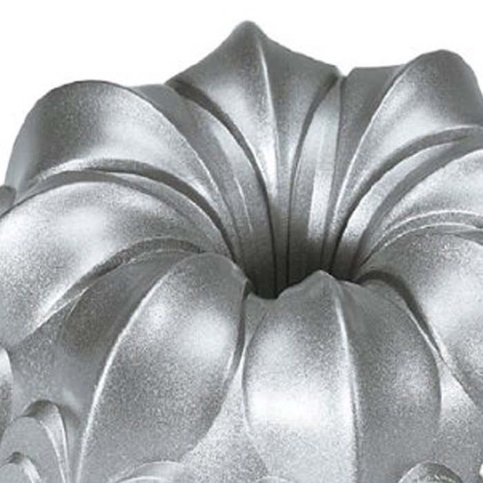 Nordic Ware Cast-Aluminum Nonstick Muffin Pan, Sweetheart Rose N21