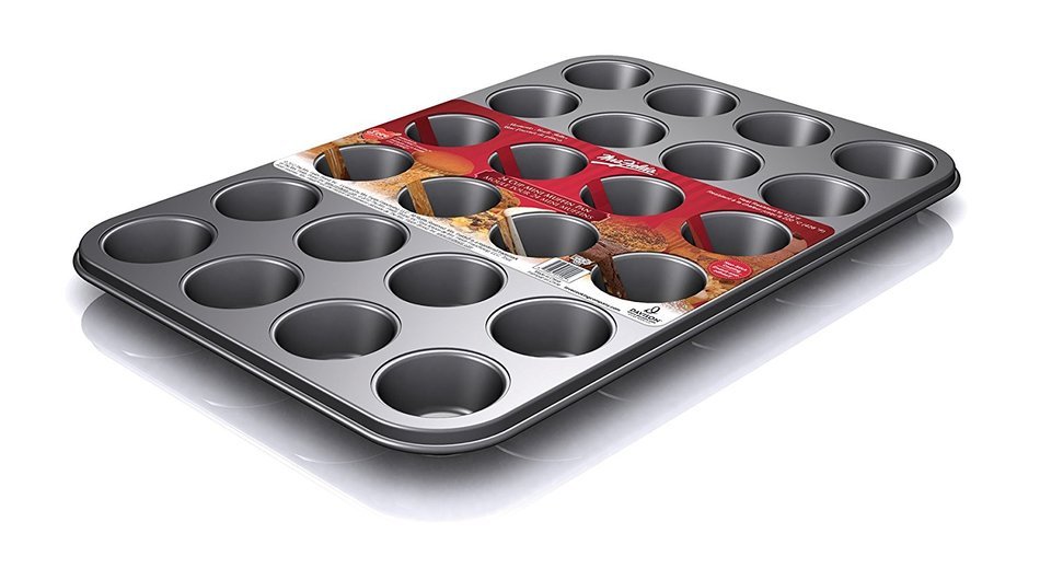 Mrs. Fields 6-Cup Muffin Pan N5