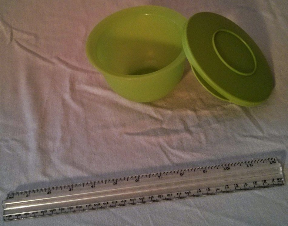 Tupperware Impressions Bowl Small 2 1/2 cup Mini Mixing Serving Storage Green