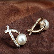 New Fashion Womens Crystal Rhinestone Ear Stud Earrings Piercing Gift N4