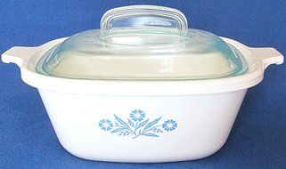 Vintage Corning Ware - Cornflower / Corn Flower - 2 1/2 Quart Casserole Dish w/ Lid - P-17-B N2