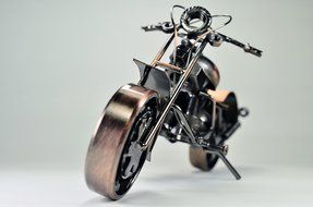 Metal sculpture - Retro Classic Handmade Iron Motorcycle unique metal art decor - home d&eacute;cor (Copper tainted GTO1... N3