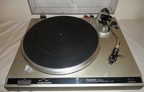 Vintage Technics SL-Q2 Quartz Direct Drive Automatic Turntable / Record Player - made in Japan in 1979 - Plays...