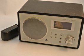 LIVIORADIO_PANDORA LV001 LIVIO RADIO WITH PANDORA