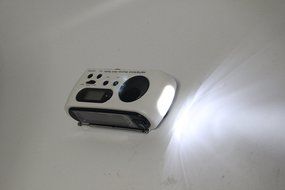 TIVDIO RD-612 Dynamo Emergency Solar Hand Crank FM/AM/NOAA Weather Alert Radio with Flashlight Smart Phone Charger... N7