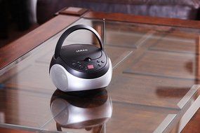 Jaras JJ-Box89 Sport Portable Stereo CD Player with AM/FM Stereo Radio and Headphone Jack N5
