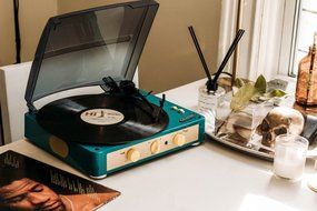 Gadhouse Brad Vintage Record Player 3-speed Turntable Built in Bluetooth, Stereo Speakers, Headphone Jack, Aux... N10