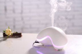 Humidifier,150ml Ispring Humidifier Ultrasonic Aroma Essential Oil Diffuser for Office Home Bedroom Living Room... N6