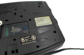 Magnavox AJ3240/17 AM/FM Clock Radio (Discontinued by Manufacturer) N6
