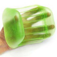 Soft Plastic Fish Catcher Grabber Gripper Fishing Hand Guard - Color Random N2