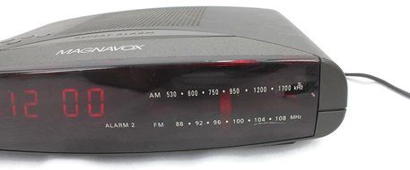 Magnavox AJ3240/17 AM/FM Clock Radio (Discontinued by Manufacturer) N9