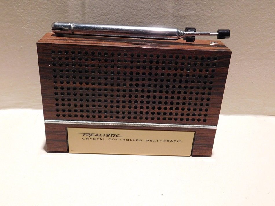 REALISTIC Weather RADIO Crystal Controlled 12-152A