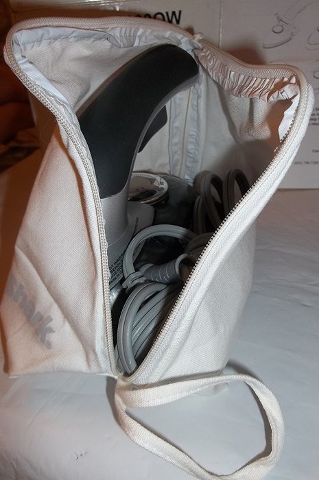 Shark Compact Garment Steamer and Iron N3