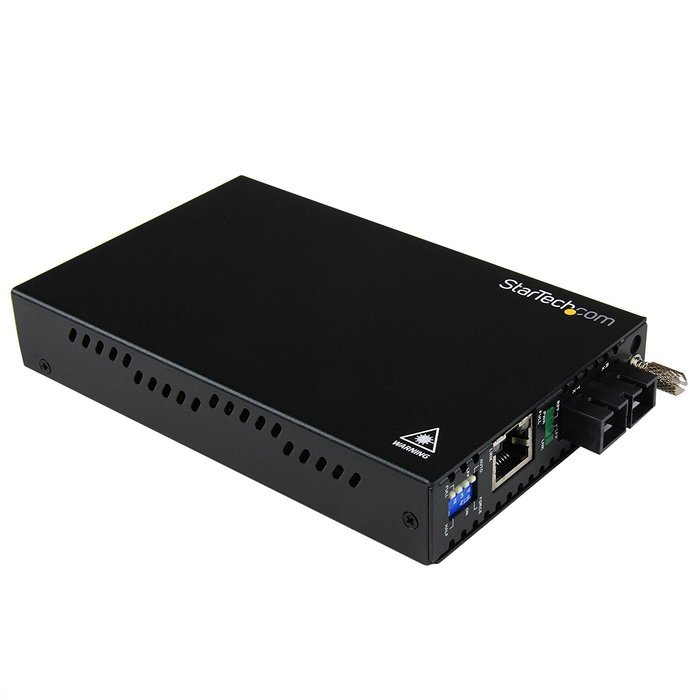 StarTech.com 1000 Mbps Gigabit Ethernet Multi Mode Fiber Media Converter with SC 550m (ET91000SC2) N5