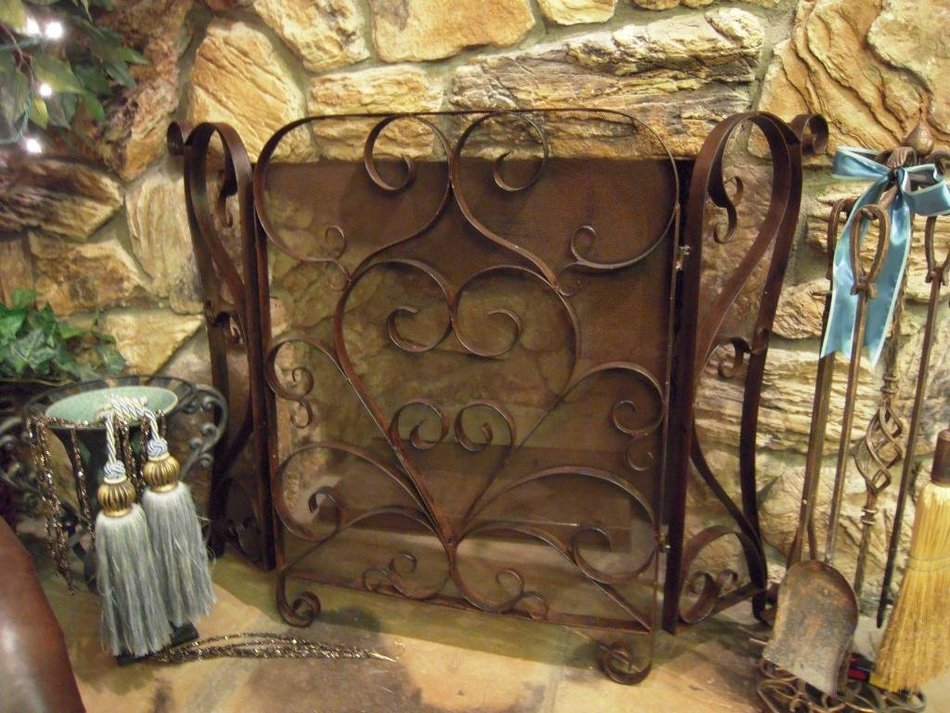 Old World Iron Fireplace Tool Set N2