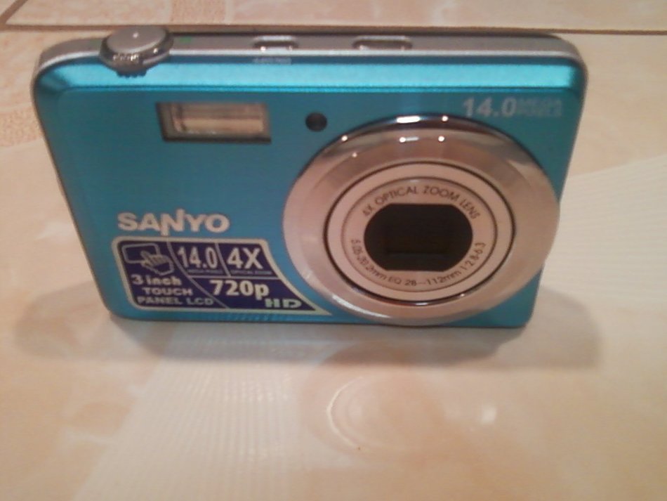 Sanyo VPC E1500TP 14MP Digital Camera Blue N3