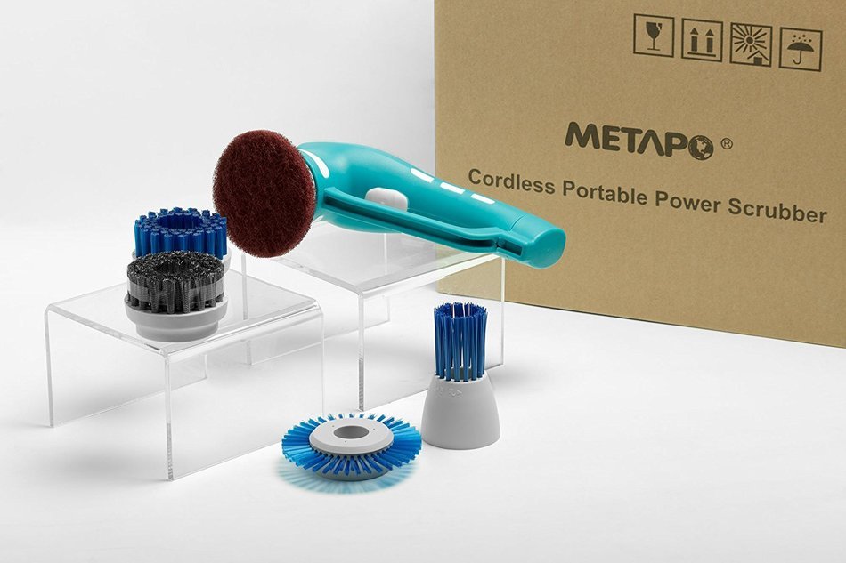 Metapo Power Scrubber PS200 with 2 Rechargeable Batteries, 4 Brushes and 1 Scouring Pad. Great for Bathroom, Shower... N7