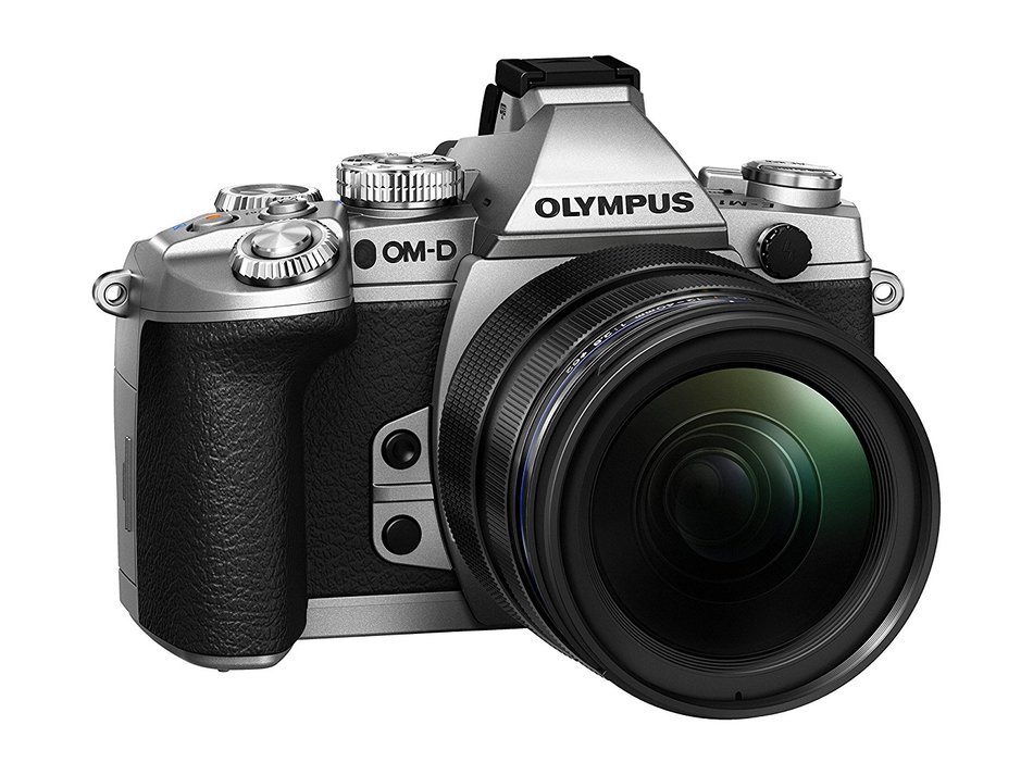 Olympus E-M1 Body 16 Mpix Silver Kit Incl. EZ-M1240 PRO black, V207017SE000 (Incl. EZ-M1240 PRO black Lens hood... N5