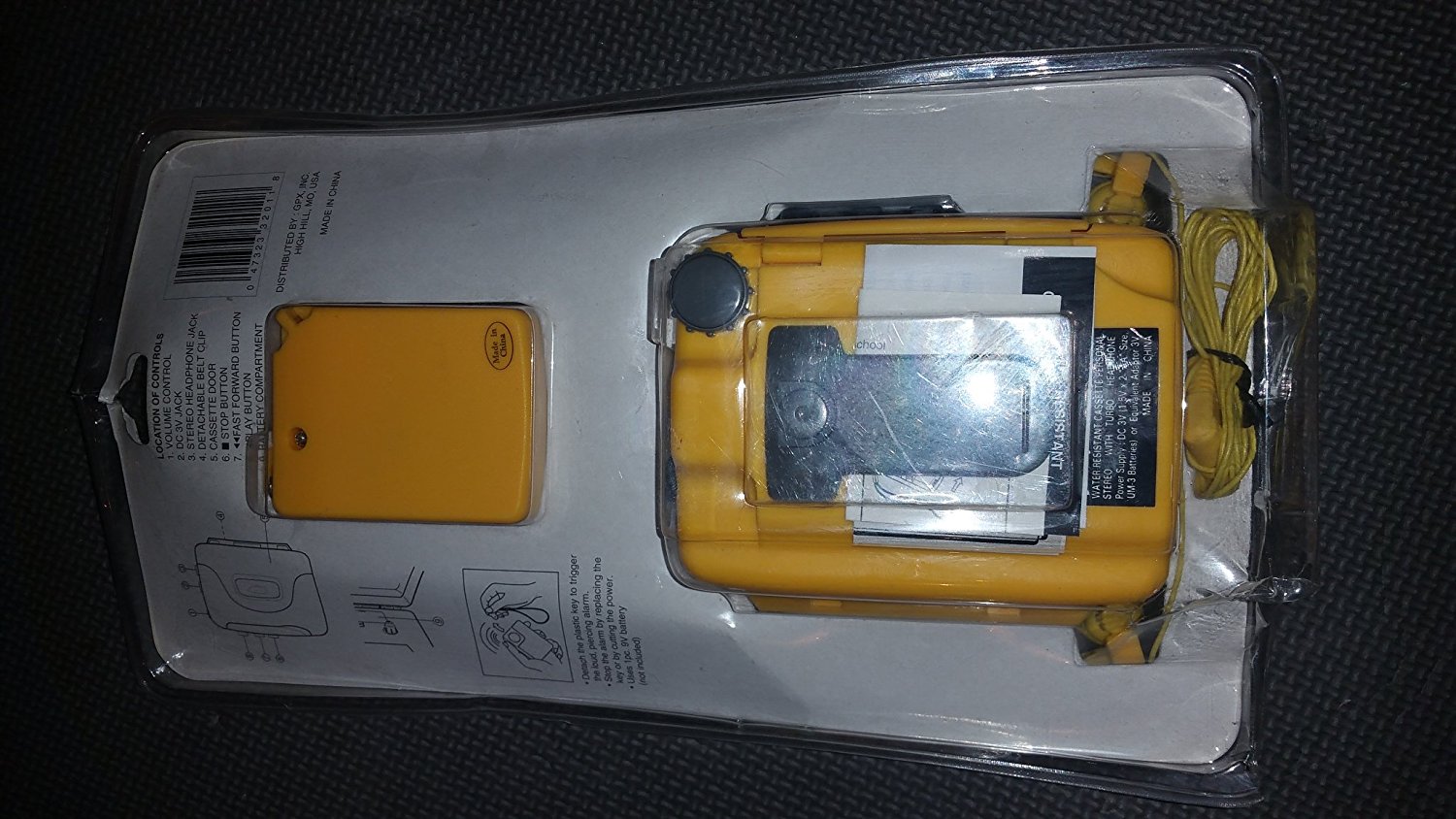 GPX Sports AM/FM Cassette Personal Stereo (Model C3202D) N2 free image