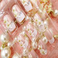 Spritech(TM) 24 Pre Design Elegant Flower Bling Rhinestone Fake Nail Piece for Bride Salon Laday Daily Use N40