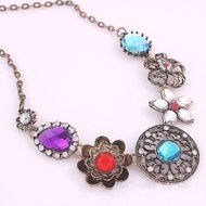 Women Crystal Flower Pendant Choker Chain Bib Statement Necklace Fashion Jewelry N6