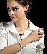 New Fashion Cute Women Blue Crystal Rhinestone Heart Charm Bangle Bracelet Gift N2