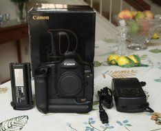 Canon EOS 1Ds Mark II 16.7MP Digital SLR Camera (Body Only) N5