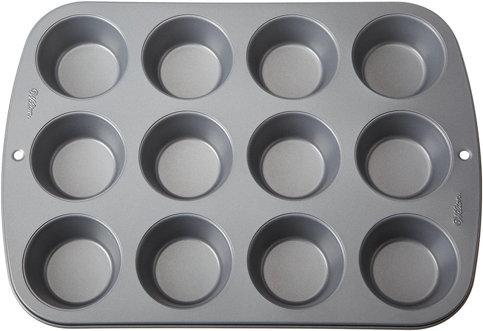 Wilton 2105-0585 Nonstick 3-Piece Cake and Cupcake Covered Bake Set N4