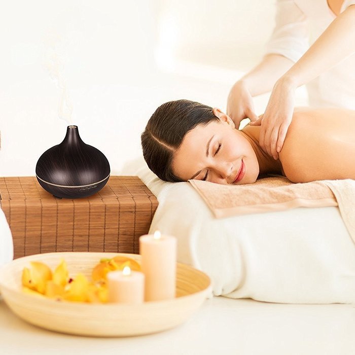 Ultrasonic Aromatherapy Essential Oil Diffuser 100ml Cool Mist Humidifier with 7 Color LED Mood Lights for Office... N9