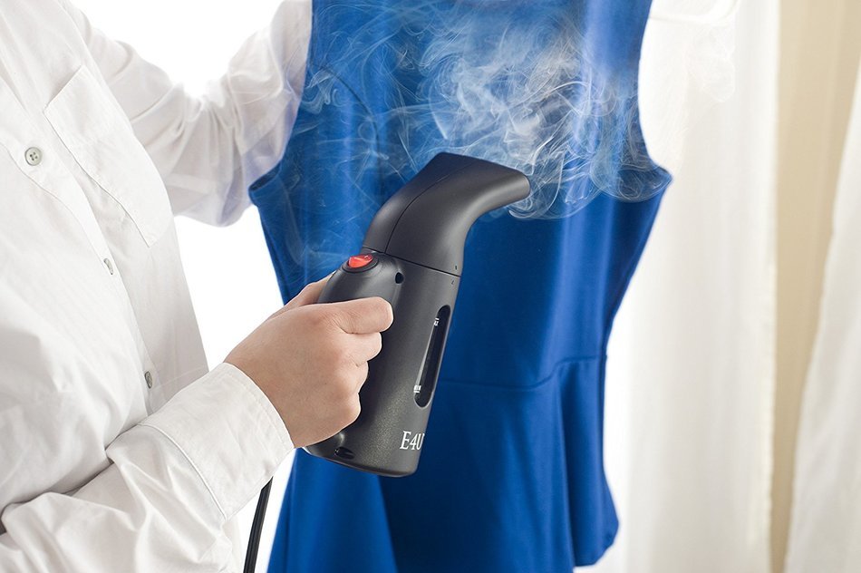 Quick Steam Commercial Grade 900 Watt Fabric Steamer, 60 Second Fast-Heat Aluminum Heating Element Quickly Removes... N6