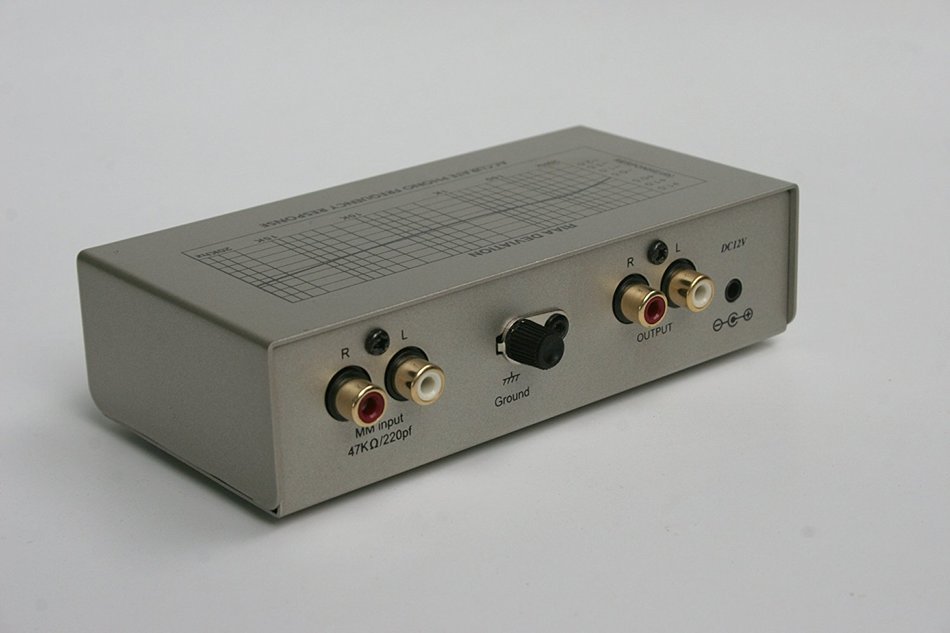 TCC TC-750LC SILVER Professional Moving Magnet Preamp