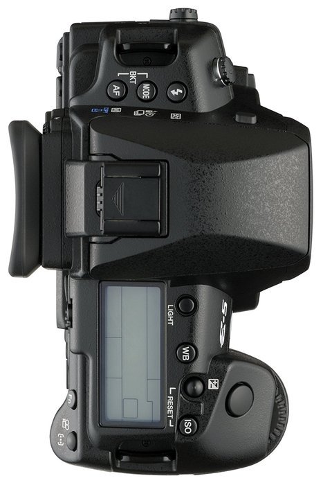Olympus E-5 12.3MP Digital SLR with 3-inch LCD [Body Only] (Black)