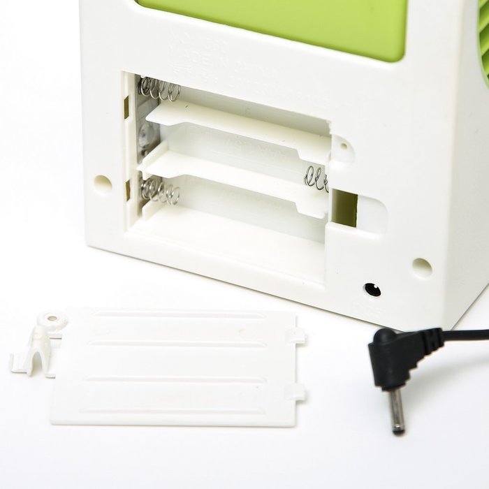 Water & Wood Adjustable Angles Scented USB Electric Air Conditioning Mini Fan Air Cooler Green N8