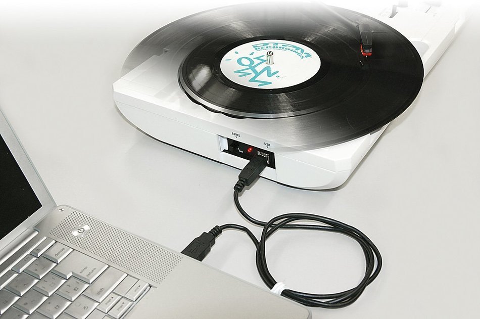 Vestax Handy Trax Portable Turntable N3