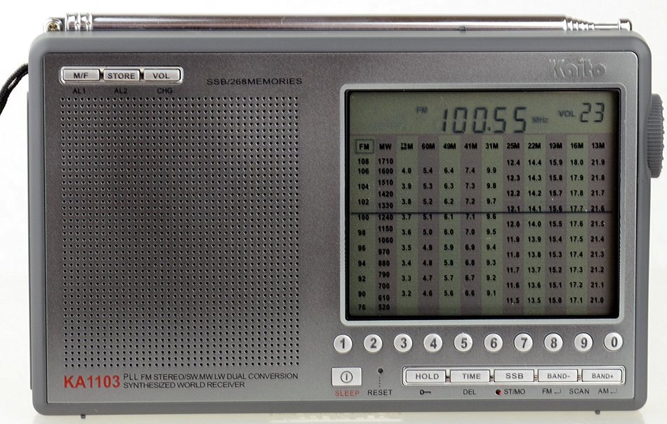 Kaito KA1103 Worldband Radio, Silver N9