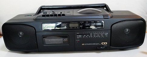 Sony CFD-50 CD FM/AM Radio Cassette Player Compact Disc 2 Band Tuner Boombox N3