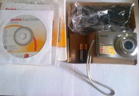 Kodak EasyShare C1013 10.3MP 3x Optical/5x Digital Zoom HD Camera (Silver)