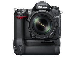 Nikon D7000 16.2MP DSLR Camera with 3.0-Inch LCD (Body Only) N4