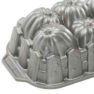 Nordic Ware Pumpkin Patch Loaf Pan N3