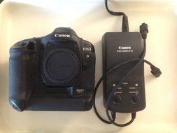 Canon EOS-1D Mark II 8.2MP Digital SLR Camera (Body Only) N2