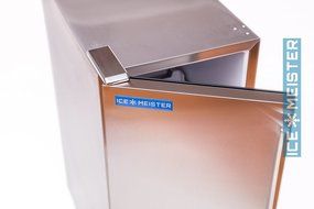 NEW Icemeister Undercounter 50 Lb Cube Quality Ice Machine Az-20d - NSF &amp; UL Certified -Outdoor Use Approved N5