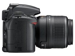 Nikon D5000 12.3 MP DX Digital SLR Camera with 18-55mm f/3.5-5.6G VR Lens and 2.7-inch Vari-angle LCD N7