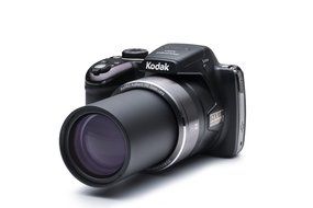 Kodak AZ521, 16MP Camera with 52x Optical Zoom, 3" LCD Screen, 1080p Video Recording - Black N4
