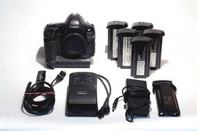 Canon EOS-1Ds 11.1MP Digital SLR Camera (Body Only) N6
