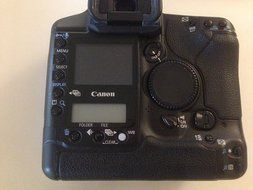 Canon EOS-1D Mark II 8.2MP Digital SLR Camera (Body Only) N5