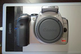 Canon EOS Digital Rebel 300D N5