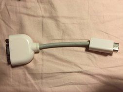 Apple Video Adapter mini-DVI (M) To VGA HD-15 M9320GA M9320G/A N4