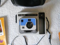 Kodak "Handle" Instant Camera N6
